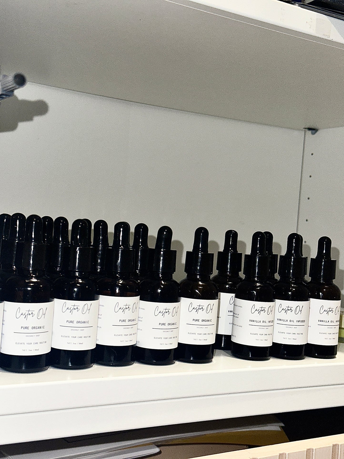 Pure Organic Castor Oil – Vanilla & Vitamin E Oil Infused for the Body | 30ml